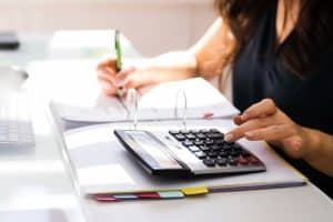 Image presents How do you know if you need to calculate fringe benefits tax